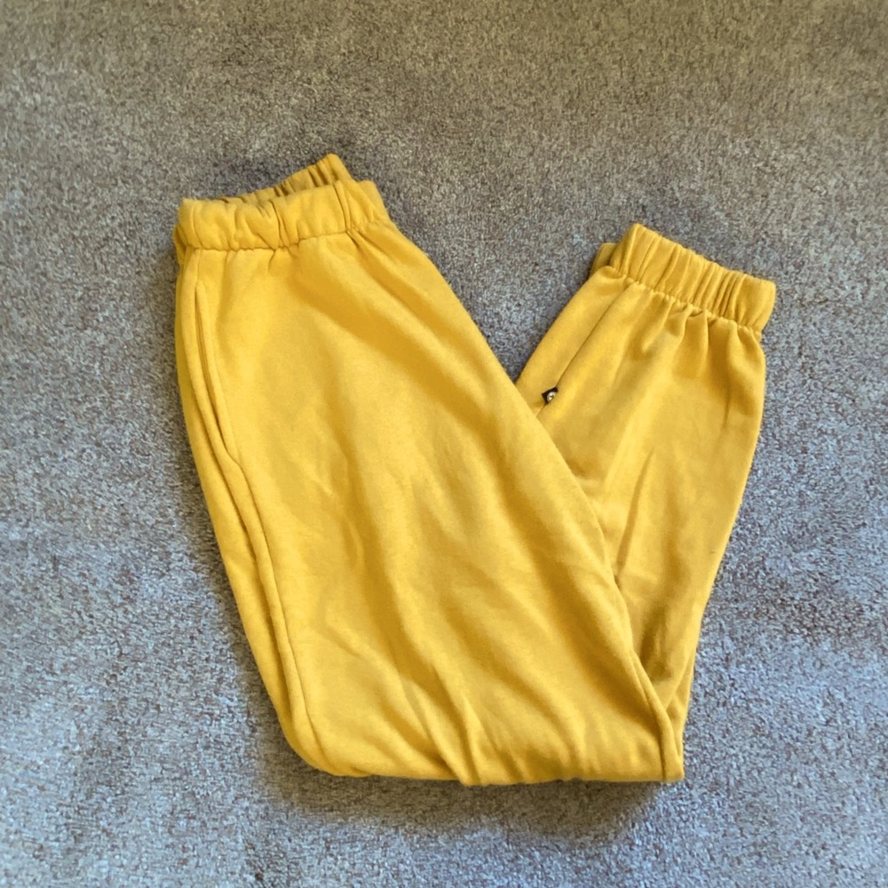 soft yellow sweats 🌝